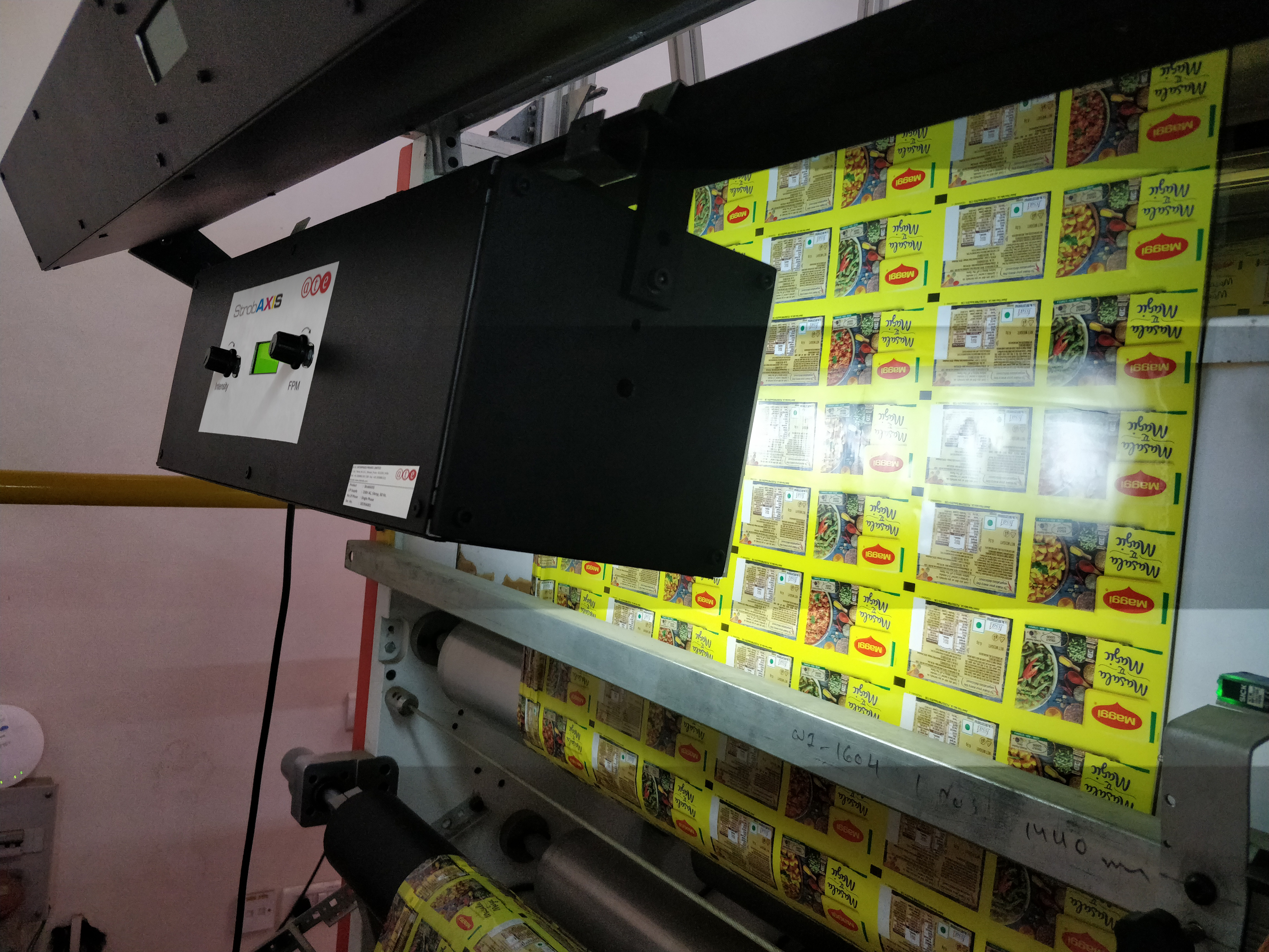 StrobAXIS machine mounted StrobAXIS machine mounted